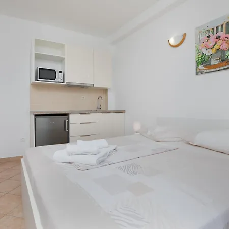 Apartamento By The Sea Rogoznica, Omis - 23105
