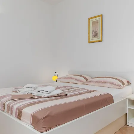 Apartamento By The Sea Rogoznica, Omis - 23105 *